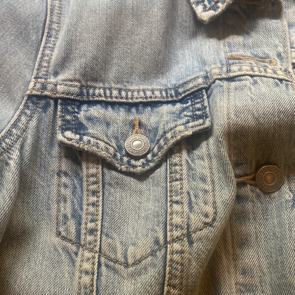 Levi’s denim jacket - Picture 4 of 5